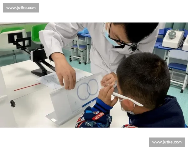 奥布拉克独家训练法：蒙单眼眼罩强化视觉精准度