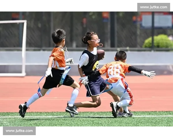 西部碗激情开赛！130 名青少年角逐世运 “腰旗之星”