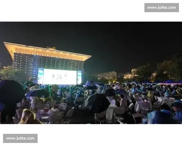 盐城亭湖：全城沸腾！“第二现场” 点燃苏超夏夜狂欢